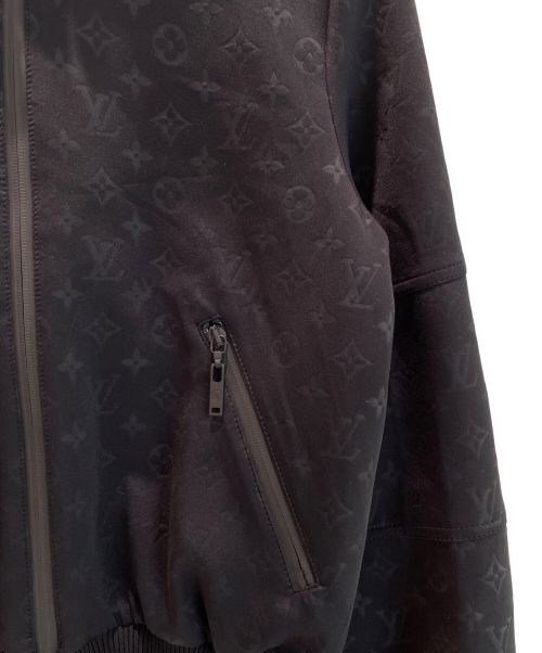 LOUIS VUITTON（ルイ ヴィトン）LOUIS VUITTON (ルイ ヴィトン) エンボスモノグラム ジップアップ ジャケット ブラック サイズ:36の古着・服飾アイテム