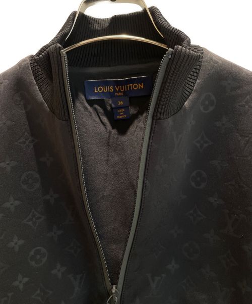 LOUIS VUITTON（ルイ ヴィトン）LOUIS VUITTON (ルイ ヴィトン) エンボスモノグラム ジップアップ ジャケット ブラック サイズ:36の古着・服飾アイテム