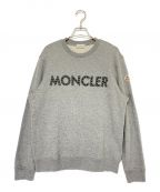 MONCLERモンクレール）の古着「ロゴスタッズスウェット」｜グレー