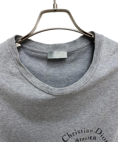 Dior（ディオール）Dior (ディオール) ATELIERロゴTシャツ グレー サイズ:XSの古着・服飾アイテム