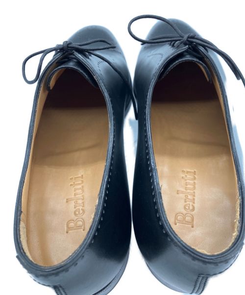 Berluti（ベルルッティ）Berluti (ベルルッティ) メダリオンプレーントゥシューズ ブラック サイズ:9 1/2の古着・服飾アイテム
