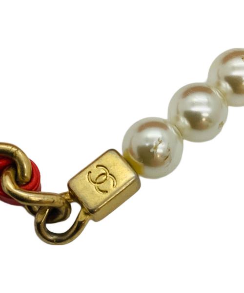 CHANEL（シャネル）CHANEL (シャネル) マトラッセ パールチェーンショルダーバッグ レッドの古着・服飾アイテム
