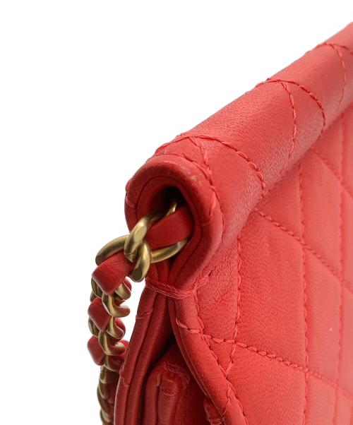 CHANEL（シャネル）CHANEL (シャネル) マトラッセ パールチェーンショルダーバッグ レッドの古着・服飾アイテム