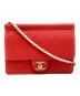 CHANEL（シャネル）の古着「マトラッセ パールチェーンショルダーバッグ」｜レッド