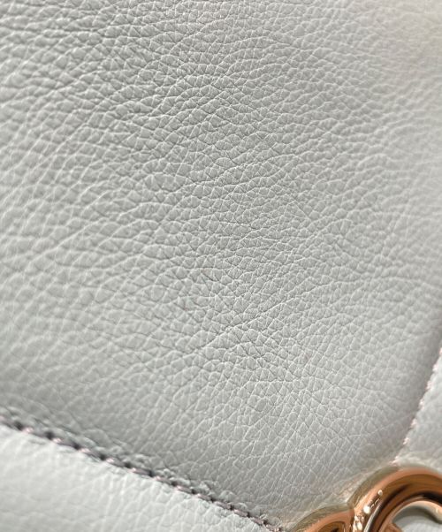 CHANEL（シャネル）CHANEL (シャネル) シェブロンチェーンショルダーバッグ スカイブルー サイズ:-の古着・服飾アイテム
