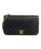 CHANELシャネル）の古着「フルフラップチェーンショルダーバッグ」｜ブラック