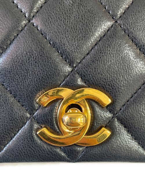 CHANEL（シャネル）CHANEL (シャネル) フルフラップチェーンショルダーバッグ ブラック サイズ:-の古着・服飾アイテム