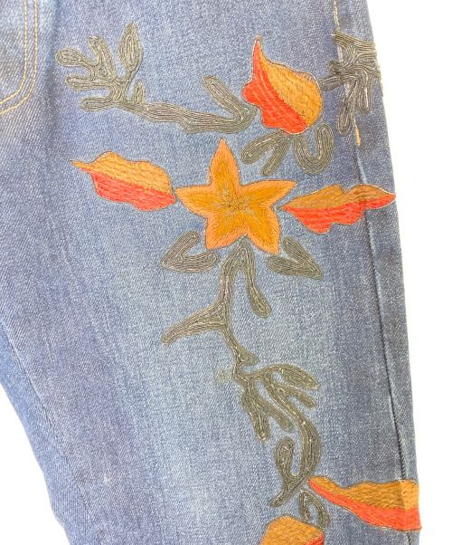 GUCCI（グッチ）GUCCI (グッチ) フラワー刺繍デニムパンツ インディゴ サイズ:44の古着・服飾アイテム