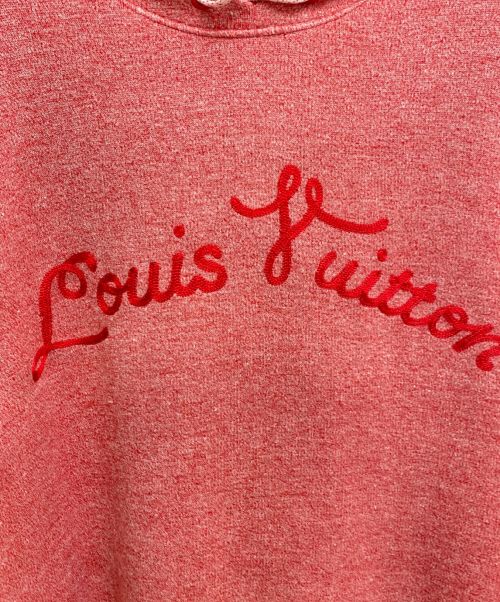 LOUIS VUITTON（ルイ ヴィトン）LOUIS VUITTON (ルイ ヴィトン) アーチロゴ刺繍 プルオーバーパーカー レッド サイズ:Lの古着・服飾アイテム