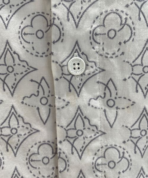 LOUIS VUITTON（ルイ ヴィトン）LOUIS VUITTON (ルイ ヴィトン) モノグラムフラワーパターン コットン長袖シャツ ホワイト サイズ:Lの古着・服飾アイテム