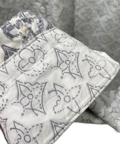 LOUIS VUITTON（ルイ ヴィトン）LOUIS VUITTON (ルイ ヴィトン) モノグラムフラワーパターン コットン長袖シャツ ホワイト サイズ:Lの古着・服飾アイテム