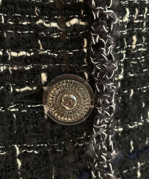 CHANEL（シャネル）CHANEL (シャネル) ココボタンツイードジャケット ブラック サイズ:42の古着・服飾アイテム