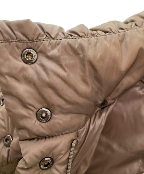 MONCLER（モンクレール）MONCLER (モンクレール) ADOXA/ダウンコート ライトブラウン サイズ:3の古着・服飾アイテム