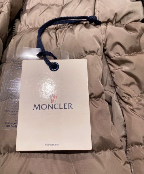 MONCLER（モンクレール）MONCLER (モンクレール) ADOXA/ダウンコート ライトブラウン サイズ:3の古着・服飾アイテム