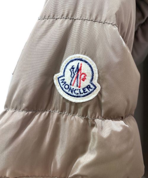 MONCLER（モンクレール）MONCLER (モンクレール) ADOXA/ダウンコート ライトブラウン サイズ:3の古着・服飾アイテム