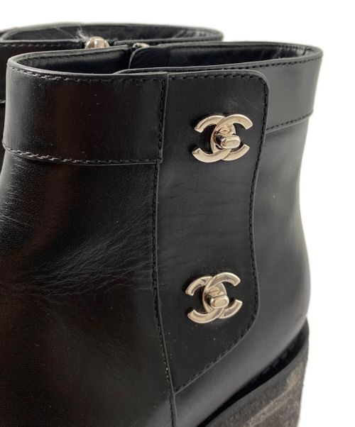 CHANEL（シャネル）CHANEL (シャネル) ココマークジップブーツ ブラック サイズ:39の古着・服飾アイテム