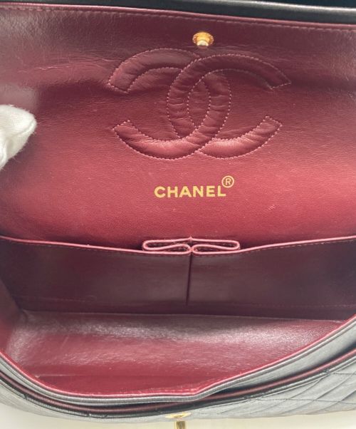 CHANEL（シャネル）CHANEL (シャネル) Wフラップ25 チェーンショルダーバッグ ブラックの古着・服飾アイテム