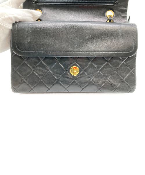 CHANEL（シャネル）CHANEL (シャネル) Wフラップチェーンショルダーバッグ ブラックの古着・服飾アイテム