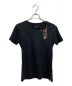 LOUIS VUITTON（ルイ ヴィトン）の古着「ピンブローチTシャツ」｜ブラック