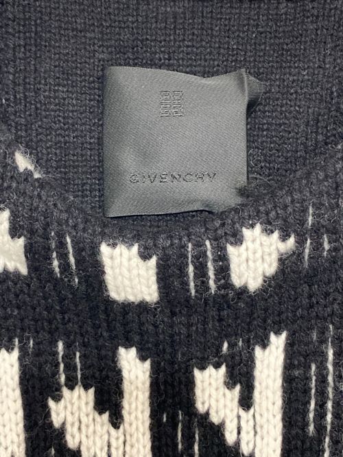 GIVENCHY（ジバンシィ）GIVENCHY (ジバンシィ) モチーフストライプジャカードウールニットプルオーバー セーター  ブラック×ホワイト サイズ:XSの古着・服飾アイテム