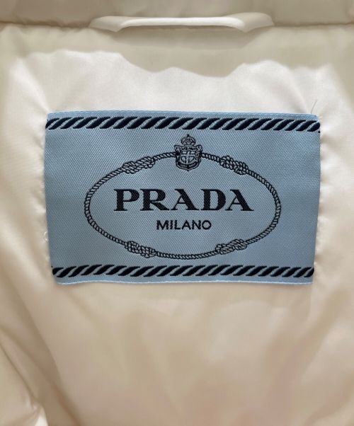 PRADA（プラダ）PRADA (プラダ) RE-NYLONダウンジャケット ホワイト サイズ:38の古着・服飾アイテム