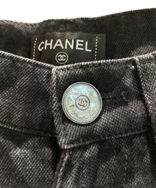CHANEL（シャネル）CHANEL (シャネル) マトラッセプリントデニムパンツ ブラック サイズ:34の古着・服飾アイテム