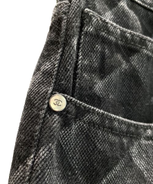 CHANEL（シャネル）CHANEL (シャネル) マトラッセプリントデニムパンツ ブラック サイズ:34の古着・服飾アイテム
