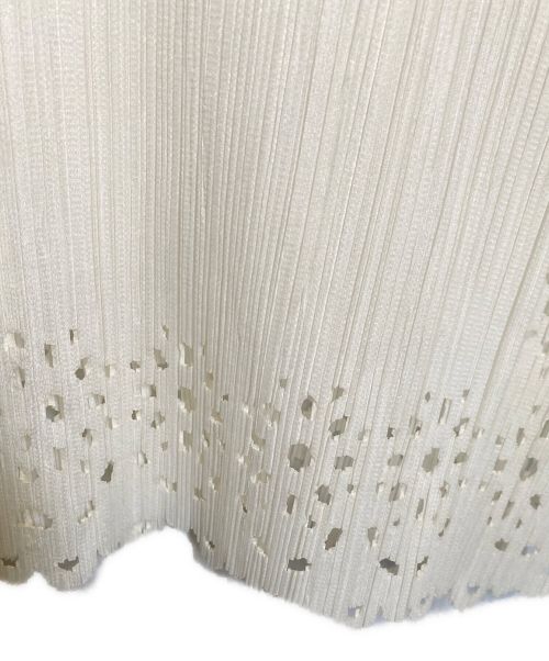 PLEATS PLEASE（プリーツプリーズ）PLEATS PLEASE (プリーツプリーズ) プリーツワンピース ホワイト サイズ:3の古着・服飾アイテム