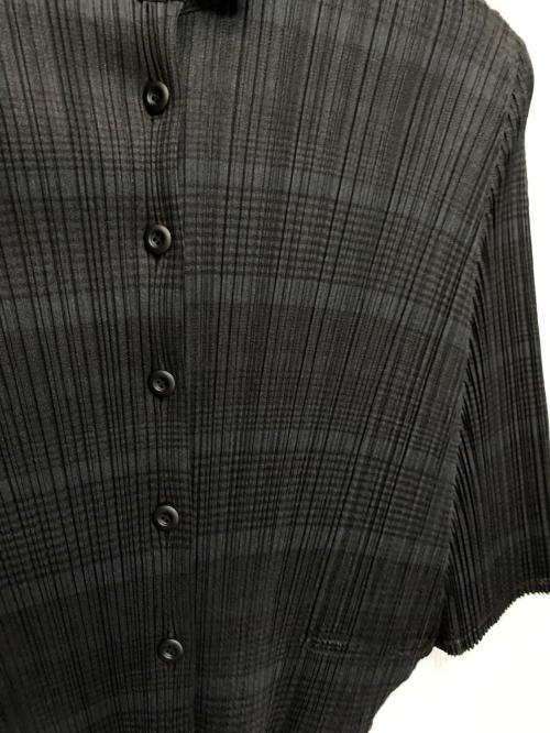 PLEATS PLEASE（プリーツプリーズ）PLEATS PLEASE (プリーツプリーズ) プリーツカーディガン ブラック サイズ:3の古着・服飾アイテム