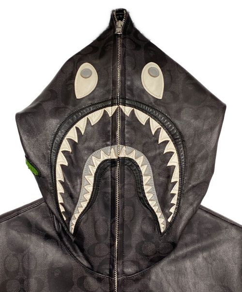 COACH（コーチ）COACH (コーチ) A BATHING APE (アベイシングエイプ) LEATHER SHARK HOODIE JACKET ブラック サイズ:SIZE Mの古着・服飾アイテム