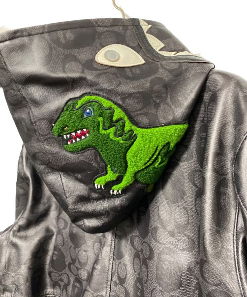 COACH（コーチ）COACH (コーチ) A BATHING APE (アベイシングエイプ) LEATHER SHARK HOODIE JACKET ブラック サイズ:SIZE Mの古着・服飾アイテム