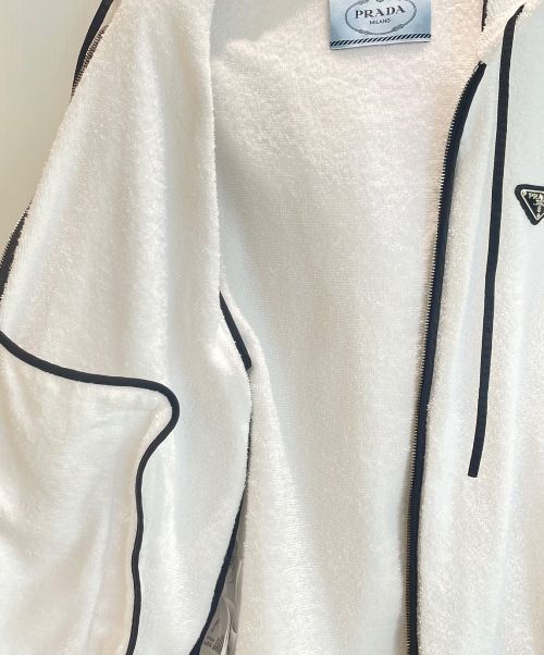 PRADA（プラダ）PRADA (プラダ) 三角プレートテリークロスフーディー ホワイト サイズ:40の古着・服飾アイテム