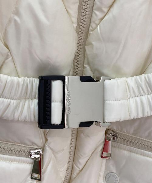 MONCLER（モンクレール）MONCLER (モンクレール) SERIGNAN/ダウンジャケット ホワイト サイズ:-の古着・服飾アイテム