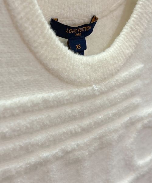 LOUIS VUITTON（ルイ ヴィトン）LOUIS VUITTON (ルイ ヴィトン) 21AW 3D シグネチャー ロゴトップス アイボリー サイズ:XSの古着・服飾アイテム