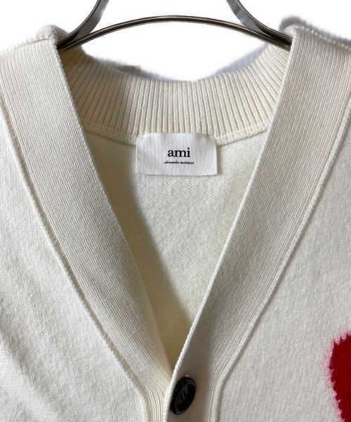ami（アミ）ami (アミ) フロントロゴカーディガン ホワイト×レッド サイズ:Sの古着・服飾アイテム