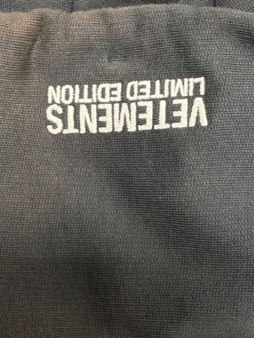 VETEMENTS（ヴェトモン）VETEMENTS (ヴェトモン) STARWARS (スターウォーズ) プリントパーカー ブラック サイズ:Mの古着・服飾アイテム