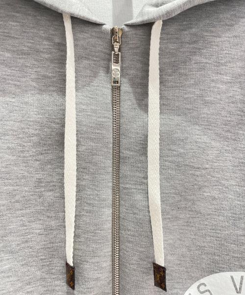 LOUIS VUITTON（ルイ ヴィトン）LOUIS VUITTON (ルイ ヴィトン) スタンプジップアップパーカー グレー サイズ:XSの古着・服飾アイテム