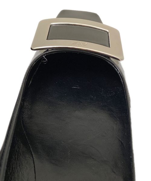 Roger Vivier（ロジェ ヴィヴィエ）Roger Vivier (ロジェ ヴィヴィエ) バックルパンプス ブラック サイズ:39の古着・服飾アイテム