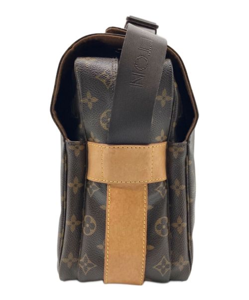 LOUIS VUITTON（ルイ ヴィトン）LOUIS VUITTON (ルイ ヴィトン) ナヴィグリオ/ショルダーバッグ ブラウンの古着・服飾アイテム