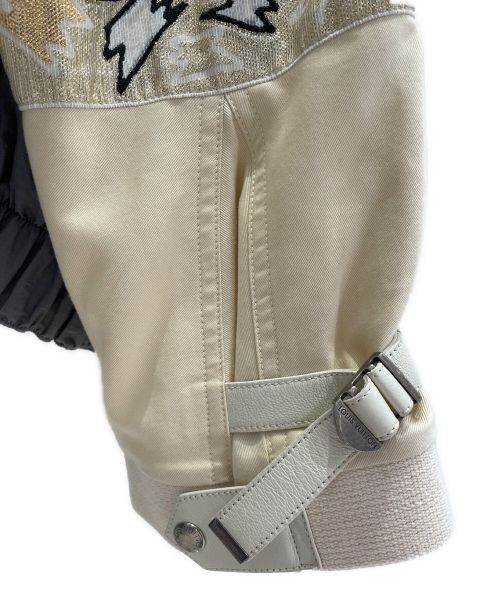 LOUIS VUITTON（ルイ ヴィトン）LOUIS VUITTON (ルイ ヴィトン) ライトニングルレックスジッププルオーバー ベージュ サイズ:38の古着・服飾アイテム