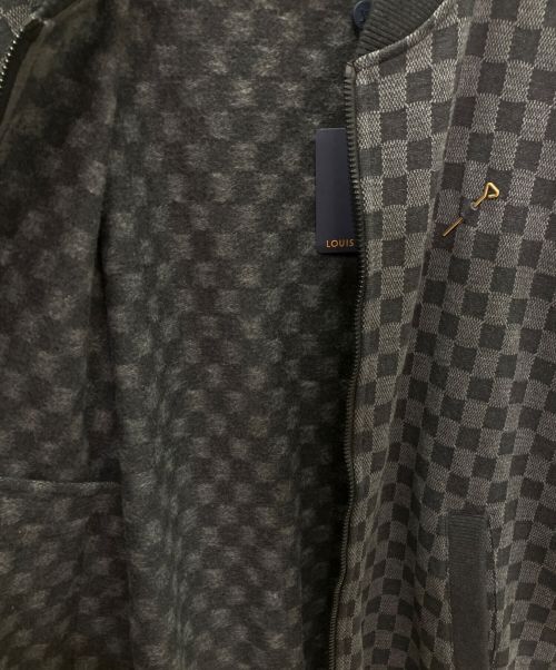 LOUIS VUITTON（ルイ ヴィトン）LOUIS VUITTON (ルイ ヴィトン) ダミエグラフィットジップニット グレー サイズ:XLの古着・服飾アイテム