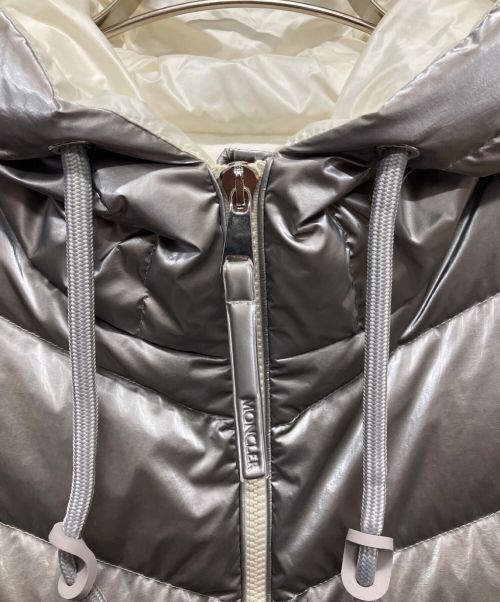 MONCLER（モンクレール）MONCLER (モンクレール) OETING/ダウンジャケット シルバーの古着・服飾アイテム