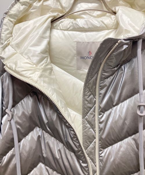 MONCLER（モンクレール）MONCLER (モンクレール) OETING/ダウンジャケット シルバーの古着・服飾アイテム