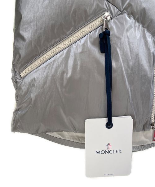 MONCLER（モンクレール）MONCLER (モンクレール) OETING/ダウンジャケット シルバーの古着・服飾アイテム