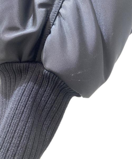 VALENTINO（ヴァレンティノ）VALENTINO (ヴァレンティノ) アームロゴMA-1ジャケット ブラック サイズ:36の古着・服飾アイテム