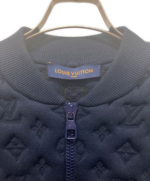 LOUIS VUITTON（ルイ ヴィトン）LOUIS VUITTON (ルイ ヴィトン) エンボスボンバージャケット ネイビー サイズ:Sの古着・服飾アイテム