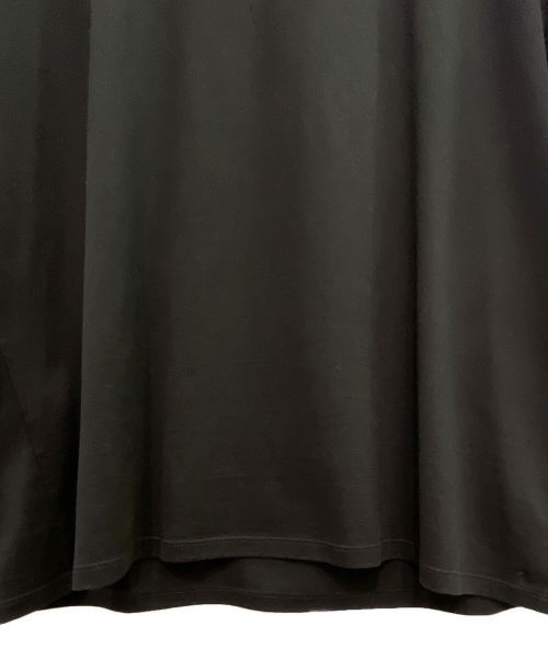 CELINE（セリーヌ）CELINE (セリーヌ) スタッズ プリント Tシャツ ブラック サイズ:Mの古着・服飾アイテム