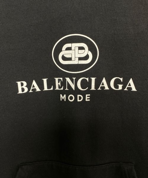 BALENCIAGA（バレンシアガ）BALENCIAGA (バレンシアガ) ロゴプルオーバーパーカー ブラック サイズ:Sの古着・服飾アイテム