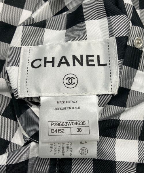 CHANEL（シャネル）CHANEL (シャネル) Reversible Jumper Jacket Blouson ホワイト×ブラック サイズ:38の古着・服飾アイテム