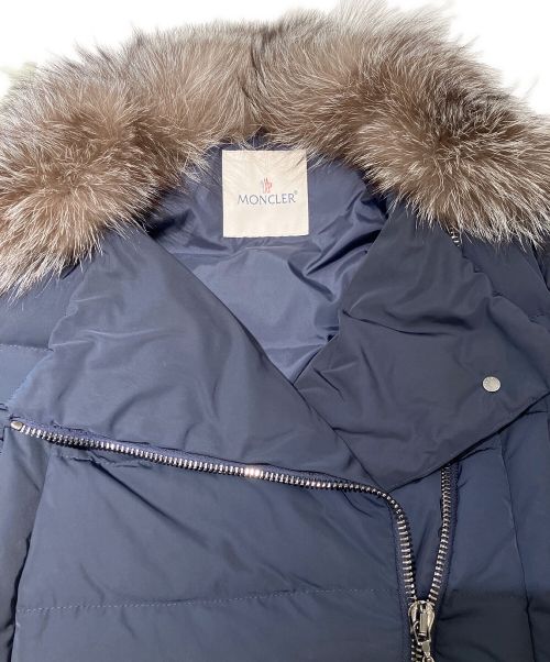 MONCLER（モンクレール）MONCLER (モンクレール) METRODORA/ファー付ダウンコート ネイビー サイズ:1の古着・服飾アイテム